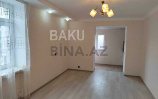 1 Room Old Apartment for Sale in Baku