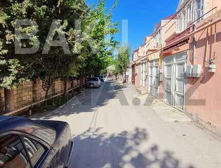 4 Room House / Villa for Sale in Baku