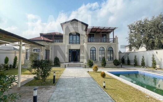 5 Room House / Villa for Sale in Baku