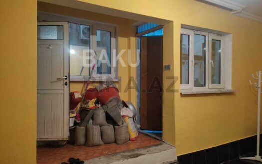 2 Room House / Villa for Sale in Baku