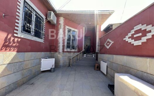 3 Room House / Villa for Sale in Baku