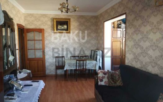 2 Rooms Old Apartment for Sale in Baku