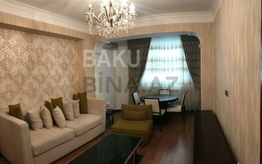 2 Rooms Old Apartment for Sale in Baku