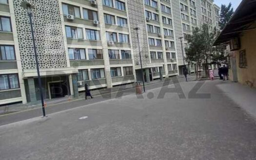 2 Rooms Old Apartment for Sale in Baku