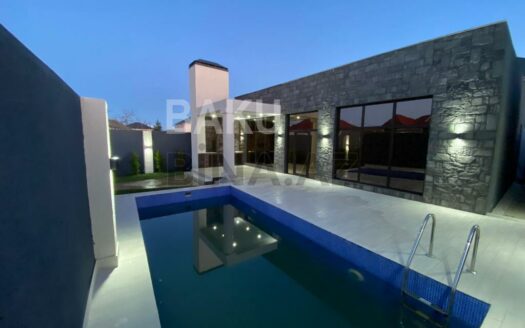 4 Room House / Villa for Sale in Baku