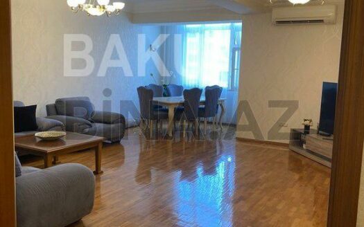 4 Room New Apartment for Sale in Baku