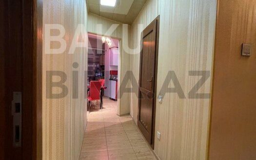 2 Rooms Old Apartment for Sale in Baku