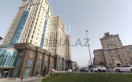 4 Room New Apartment for Sale in Baku