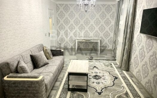 2 Rooms Old Apartment for Sale in Baku