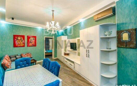 2 Rooms Old Apartment for Sale in Baku