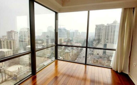 4 Room New Apartment for Sale in Baku