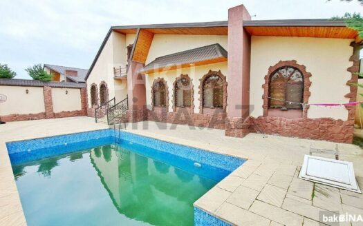 4 Room House / Villa for Sale in Baku