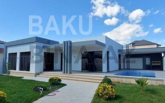 4 Room House / Villa for Sale in Baku