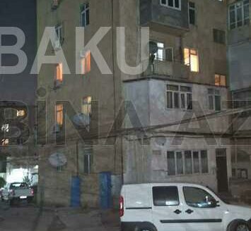 1 Room Old Apartment for Sale in Baku