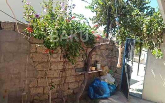 2 Room House / Villa for Sale in Baku