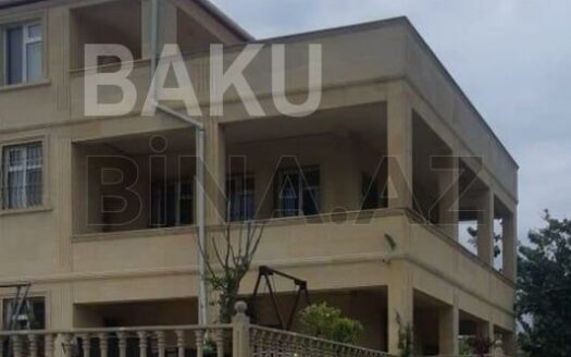 5 Room House / Villa for Sale in Baku