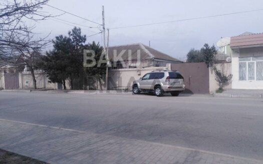 5 Room House / Villa for Sale in Baku