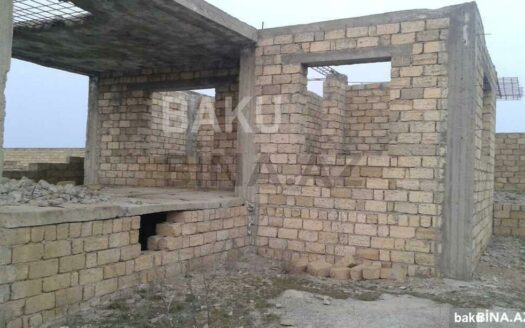 4 Room House / Villa for Sale in Baku