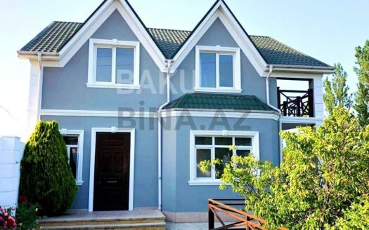 4 Room House / Villa for Sale in Baku