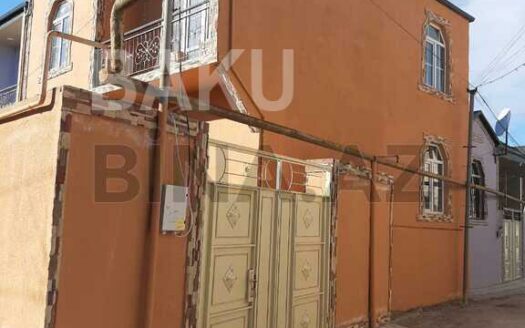 4 Room House / Villa for Sale in Khirdalan