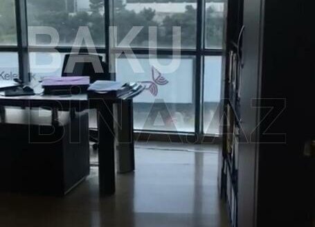 3 Room Office for Sale in Baku