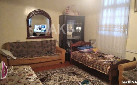 4 Room House / Villa for Sale in Baku