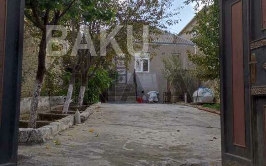 3 Room House / Villa for Sale in Baku