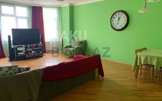 4 Room New Apartment for Sale in Baku