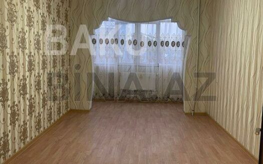 2 Rooms Old Apartment for Sale in Baku