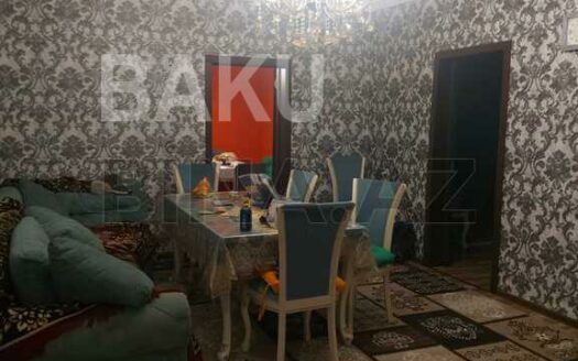 4 Room House / Villa for Sale in Baku