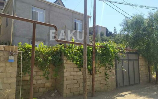 5 Room House / Villa for Sale in Baku