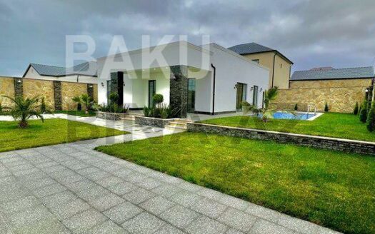 4 Room House / Villa for Sale in Baku