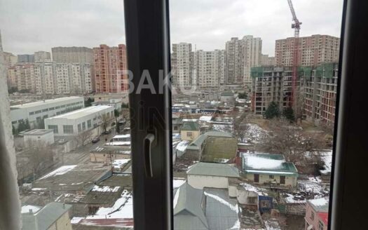 1 Room Old Apartment for Sale in Baku