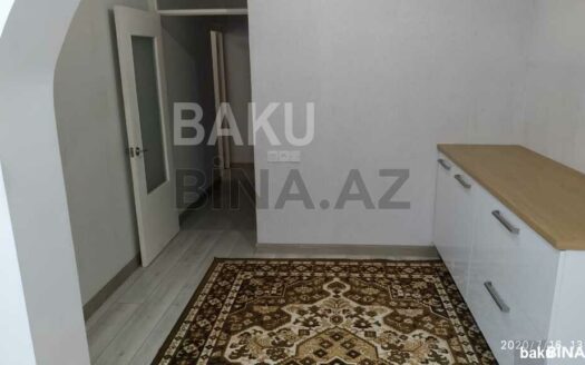 1 Room Old Apartment for Sale in Baku