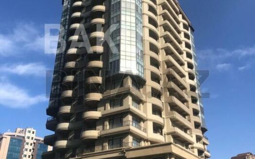 10 Room New Apartment for Sale in Baku