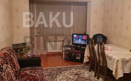 2 Rooms Old Apartment for Sale in Baku