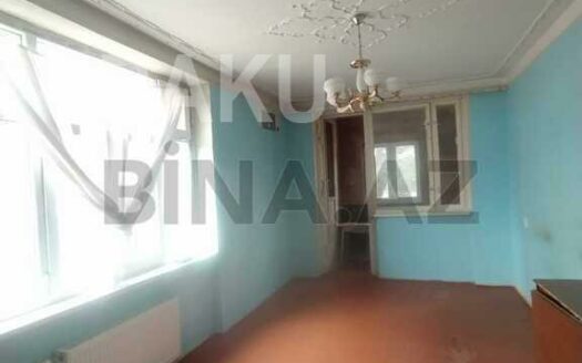 1 Room Old Apartment for Sale in Sumgait