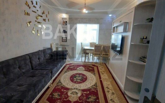 2 Rooms Old Apartment for Sale in Baku