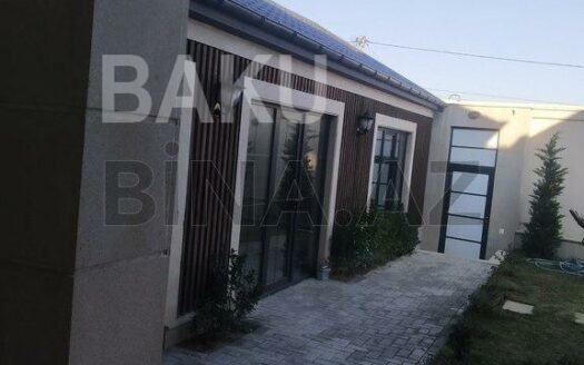 9 Room House / Villa for Sale in Baku