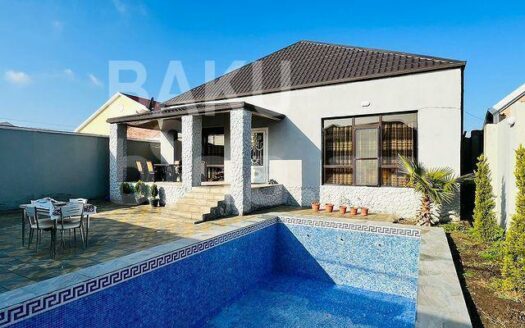 4 Room House / Villa for Sale in Baku