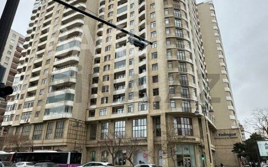 5 Room New Apartment for Sale in Baku