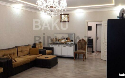 4 Room House / Villa for Sale in Baku