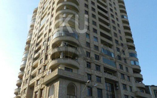 4 Room New Apartment for Sale in Baku