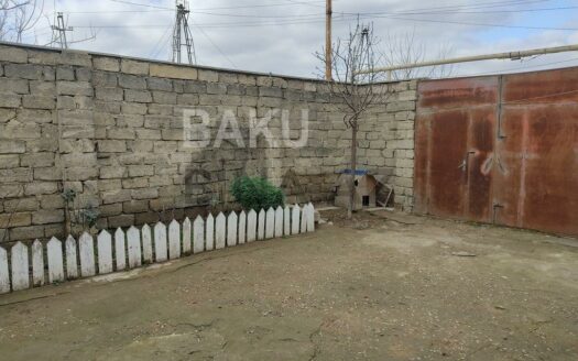 3 Room House / Villa for Sale in Baku