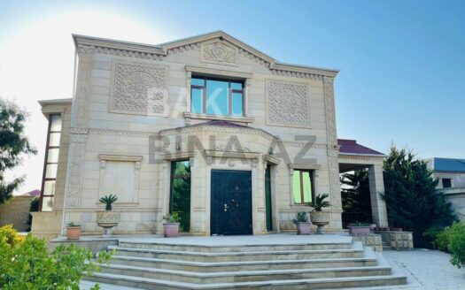 5 Room House / Villa for Sale in Baku