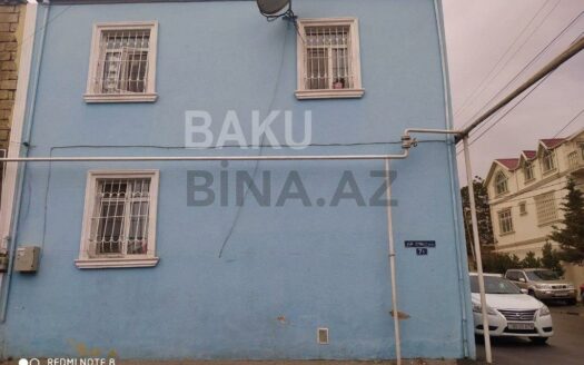 4 Room House / Villa for Sale in Baku