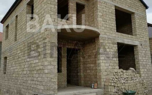 6 Room House / Villa for Sale in Baku