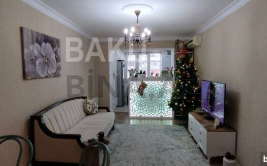 3 Room Old Apartment for Sale in Khirdalan