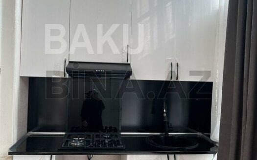 2 Rooms Old Apartment for Sale in Baku