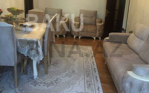 2 Rooms Old Apartment for Sale in Baku